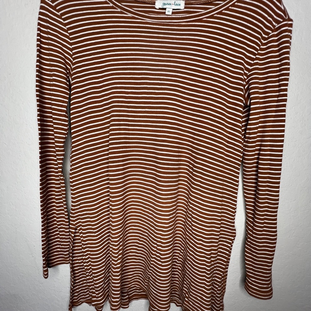 Grace & Lace Brown White Striped Knit Top XS Long Sleeve‎ Soft Stretch